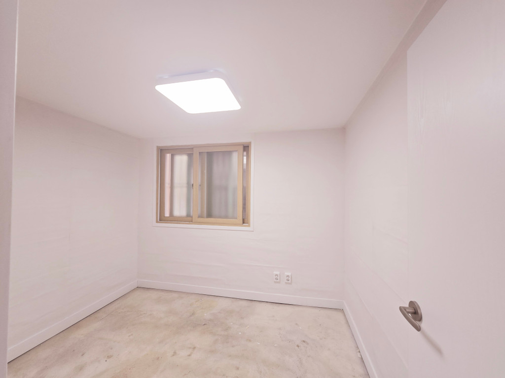 2944258182_CuevRmJ9_9d69776e5464b8a23a4c5da18fcce38c5641f76e.jpg 이미지크게보기