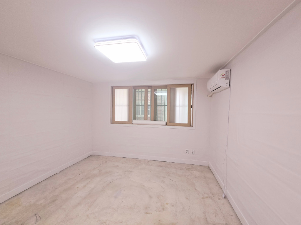 2944258182_YRadKS48_64f1ee5d8e37a8439c74e624e349b2a65c2e66d4.jpg 이미지크게보기